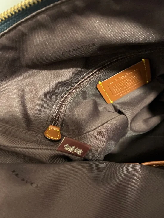 Dark navy blue Pebbled Leather Shoulder Bag EUC no callouts on this bag, - Picture 10 of 13